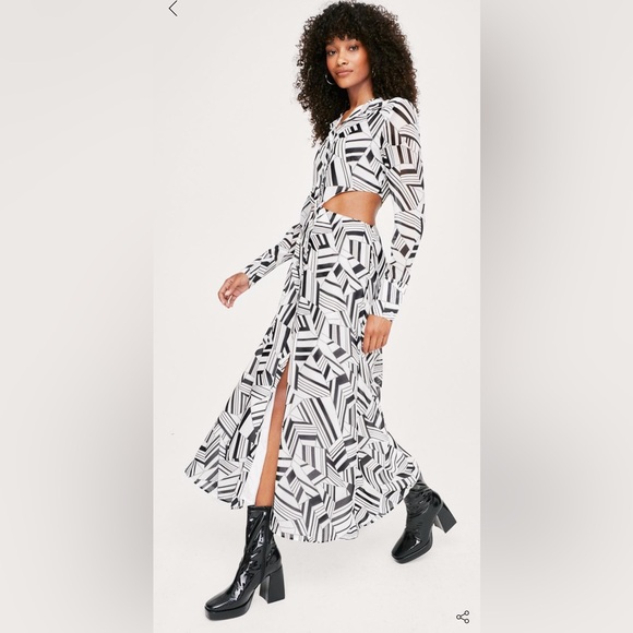 Nasty Gal Abstract Print Button Up Cut Out Midi Shirt Dress Black White 4 Small - Picture 4 of 4